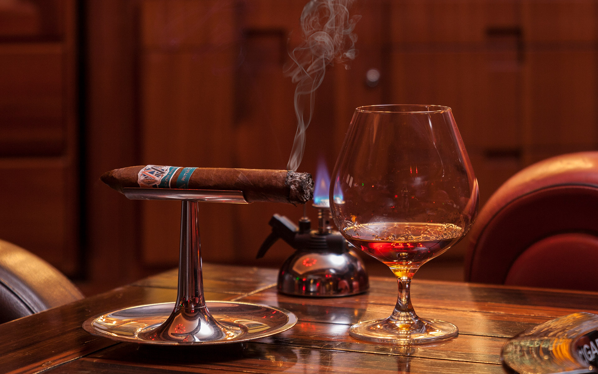 Los Gatos Cigar Club  Come Enjoy A True Cigar Lounge Experience